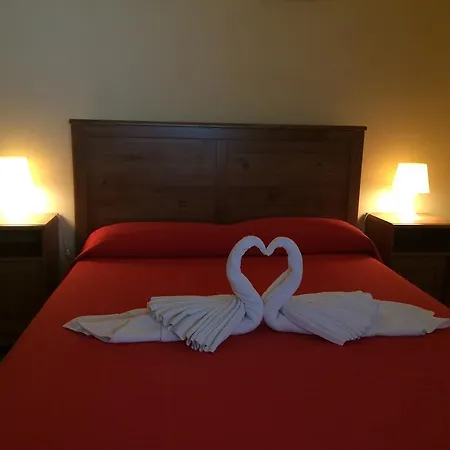 Apartamentos Dominguez Calera Room photo